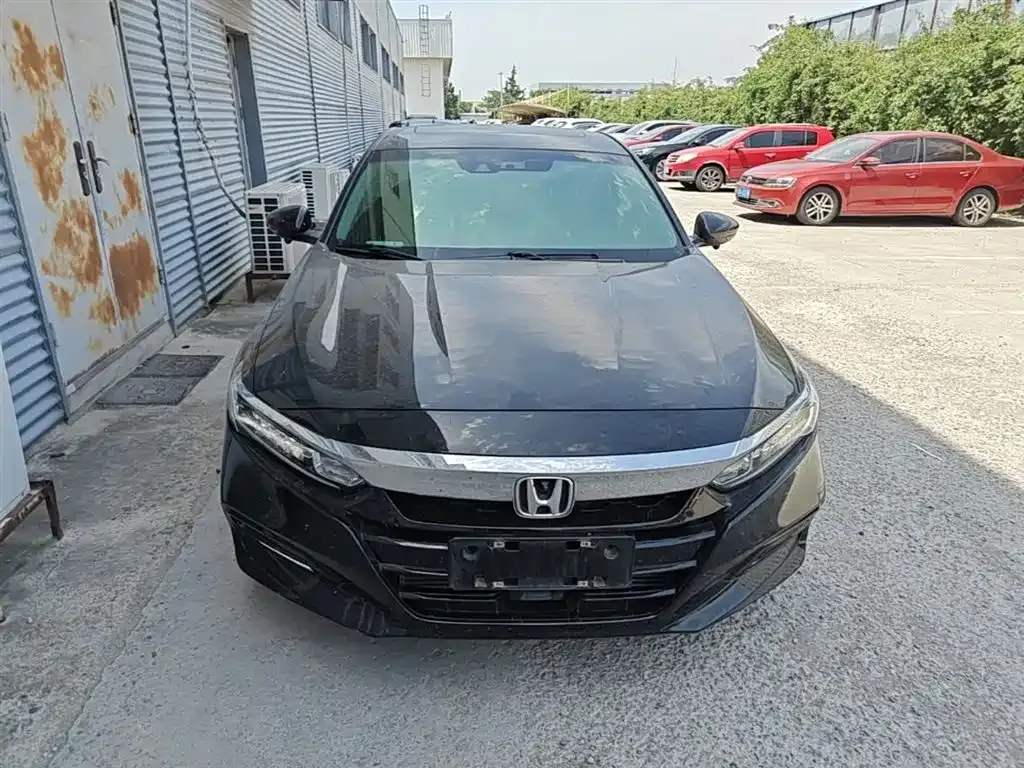 Honda Accord — фото 6
