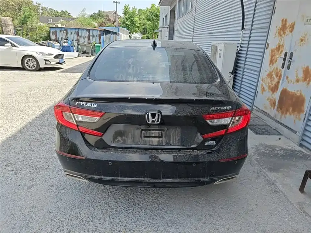 Honda Accord — фото 5