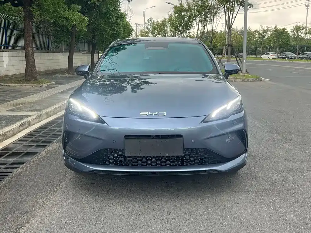 BYD Seal 05 DM-i — фото 7