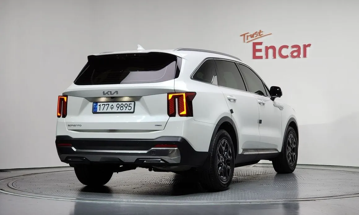 Kia Sorento — фото 3