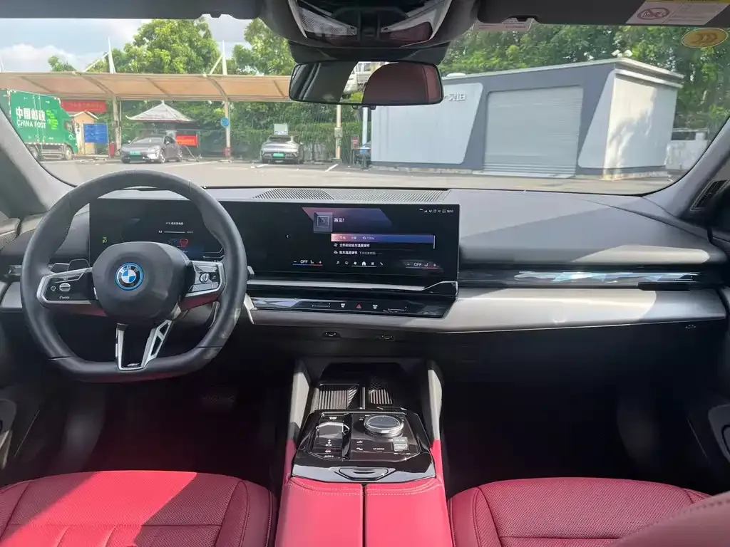 BMW i5 2025 из CN, фото 3