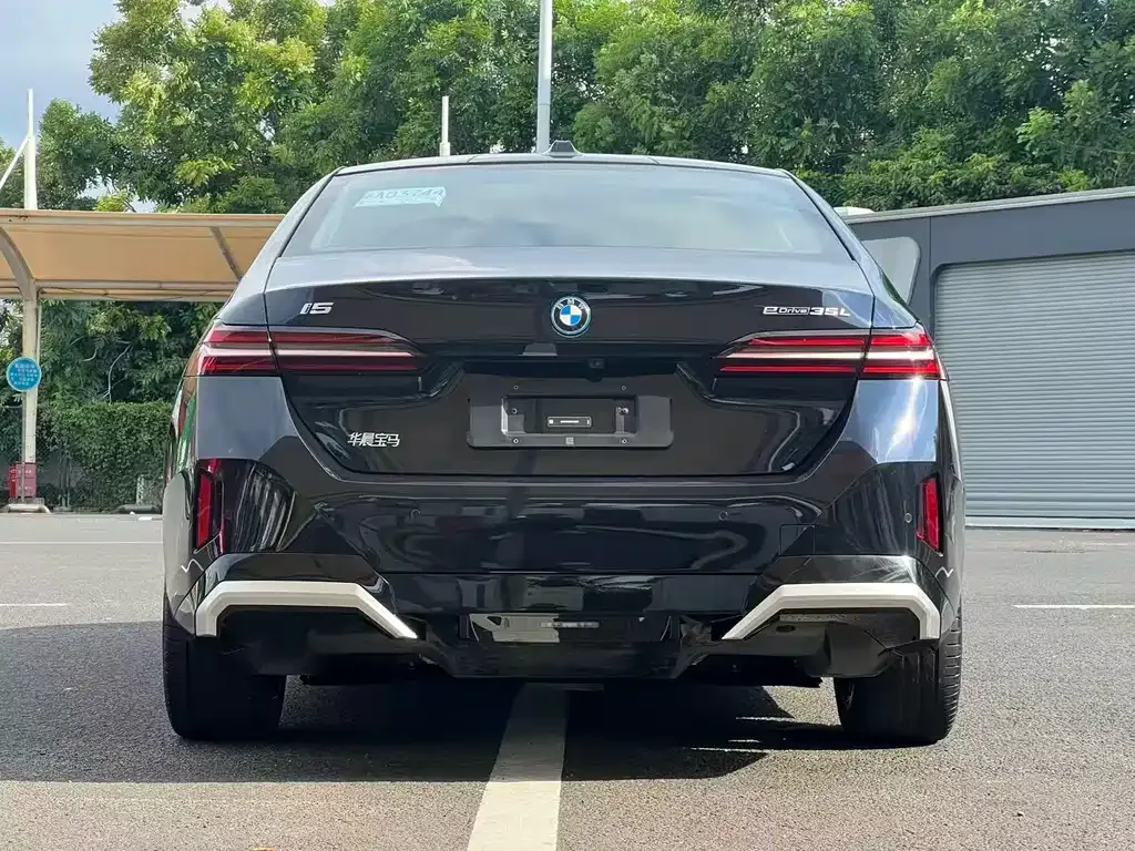 BMW i5 2025 из CN, фото 5