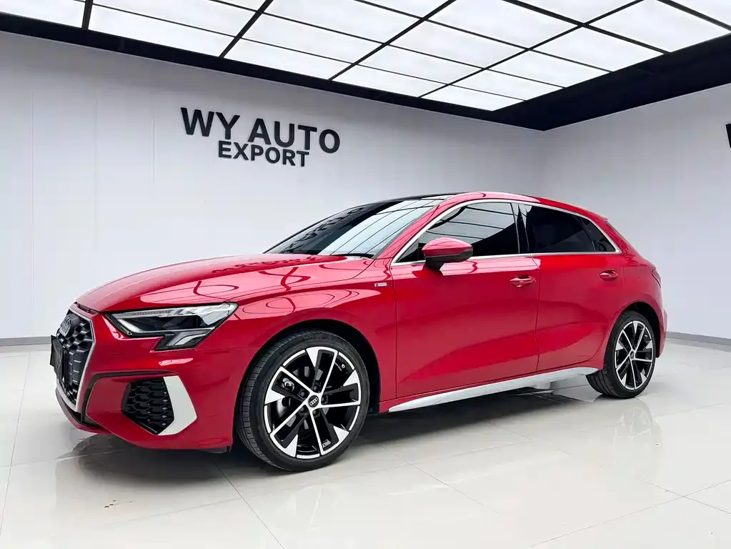 Audi A3 — фото 1