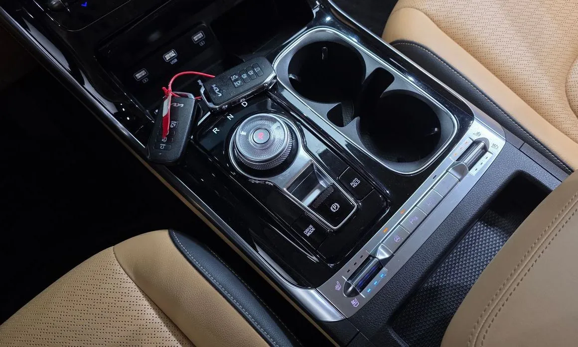 Kia Carnival 2023 из KR, фото 10