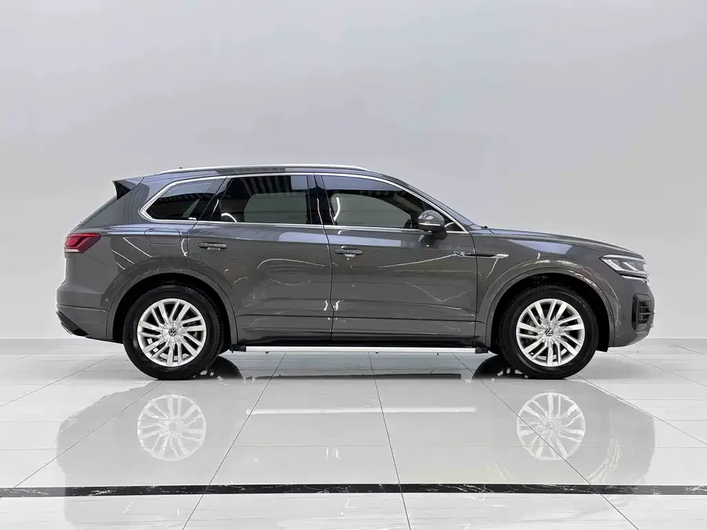 Volkswagen Touareg 2023 из CN, фото 6