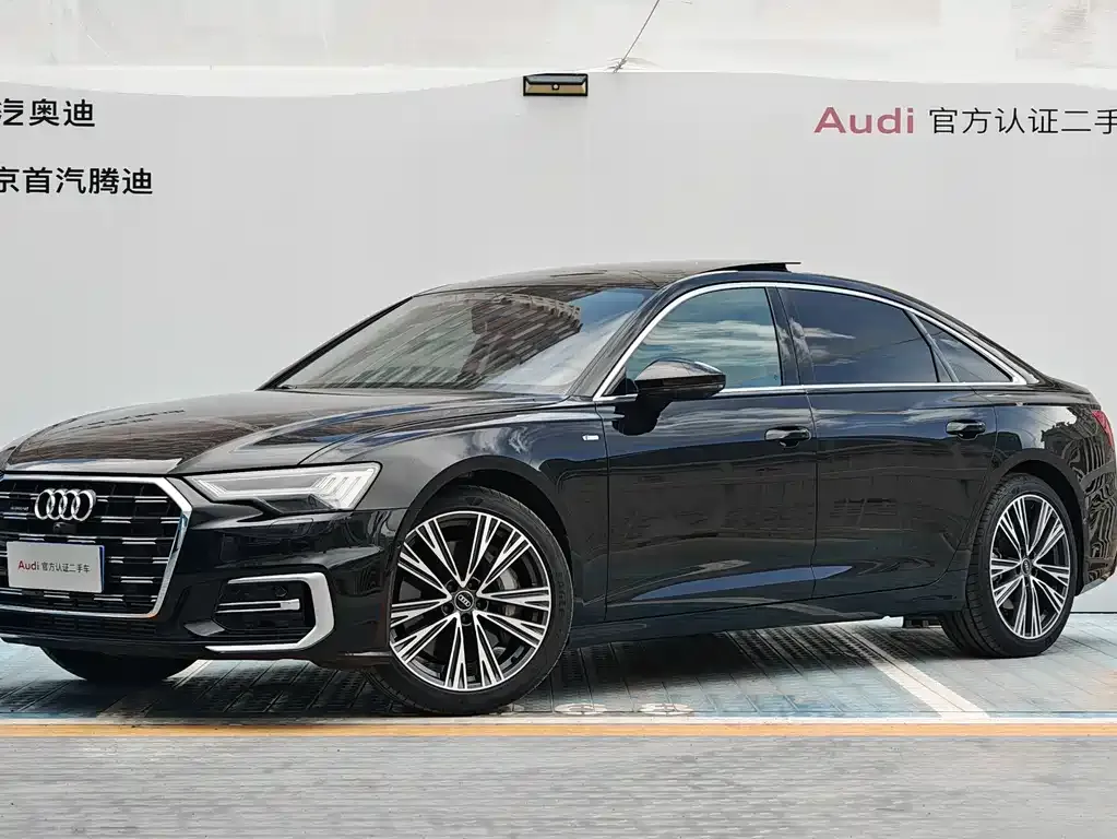 Audi A6L — фото 1