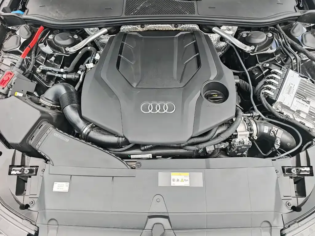 Audi A6L — фото 8