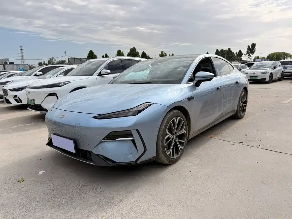 Geely Galaxy E8