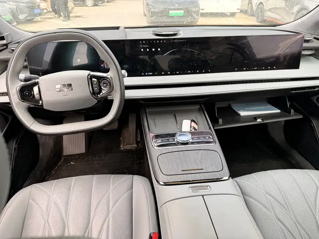 Geely Galaxy E8 2025 из CN, фото 3