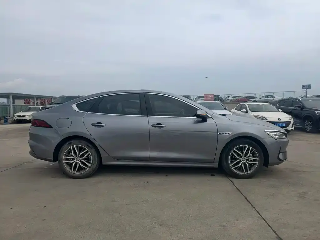 BYD Qin PLUS 2022 из CN, фото 9