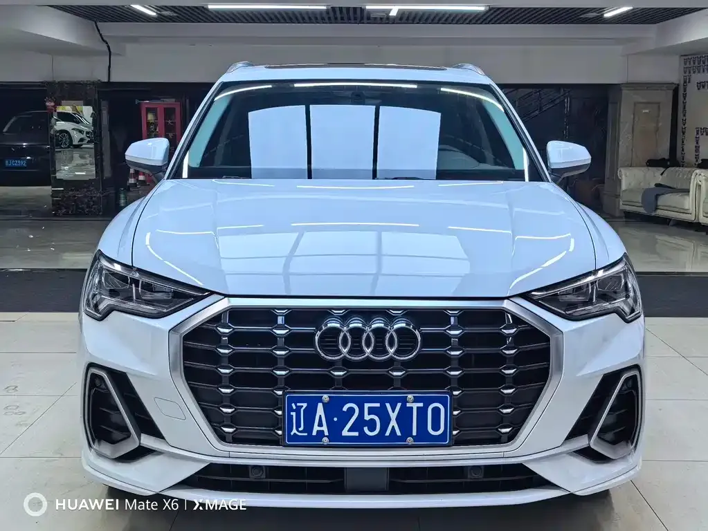 Audi Q3 — фото 8