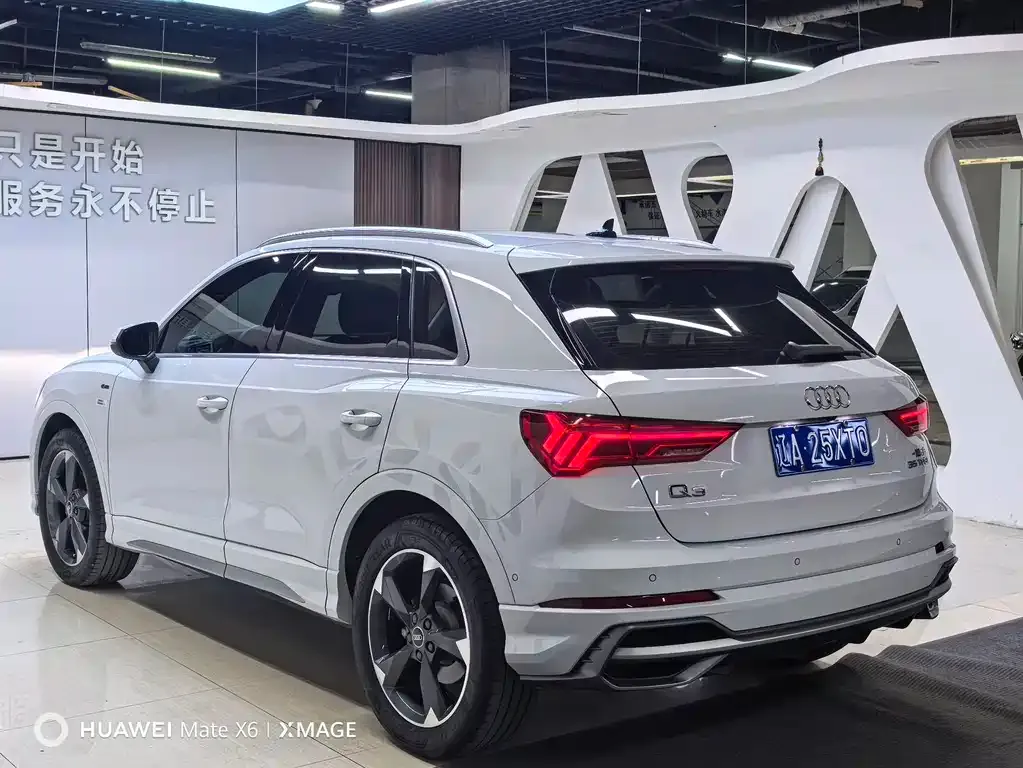 Audi Q3 — фото 5