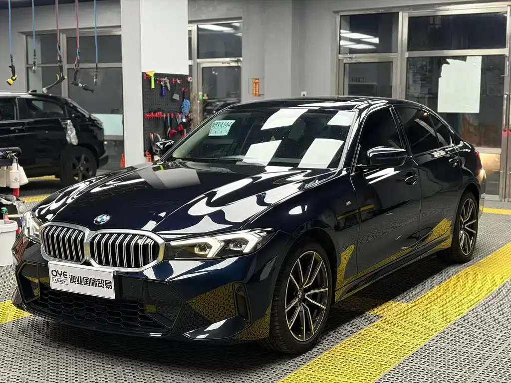 BMW 3 Series — фото 1