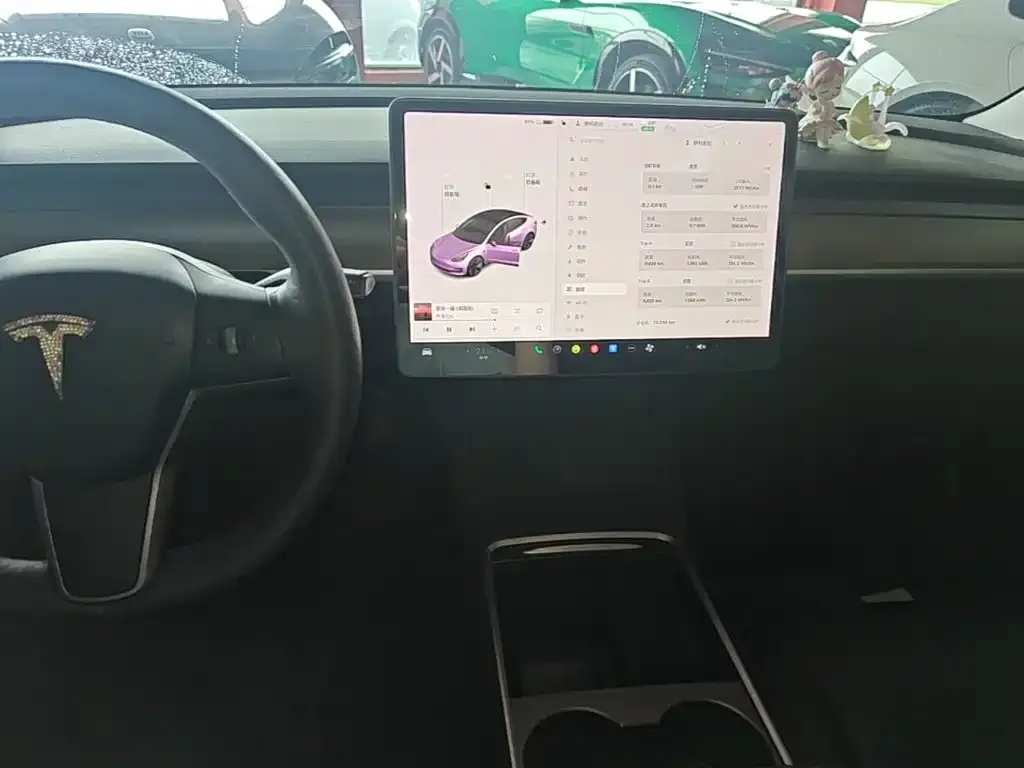 Tesla Model 3 — фото 2