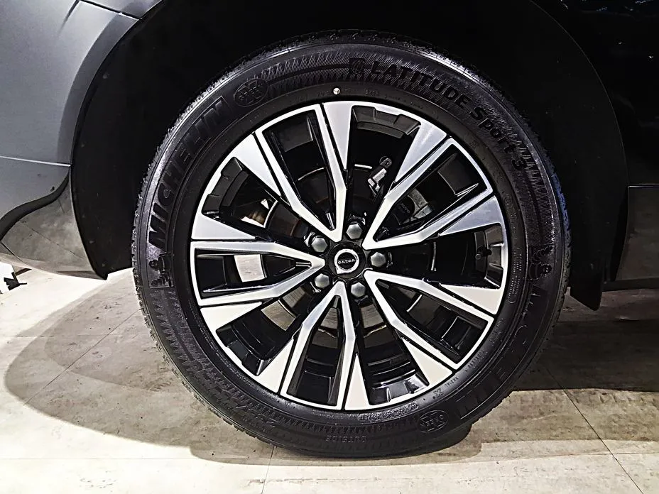 Volvo XC60 2024 из KR, фото 9