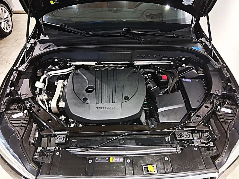 Volvo XC60 2024 из KR, фото 7