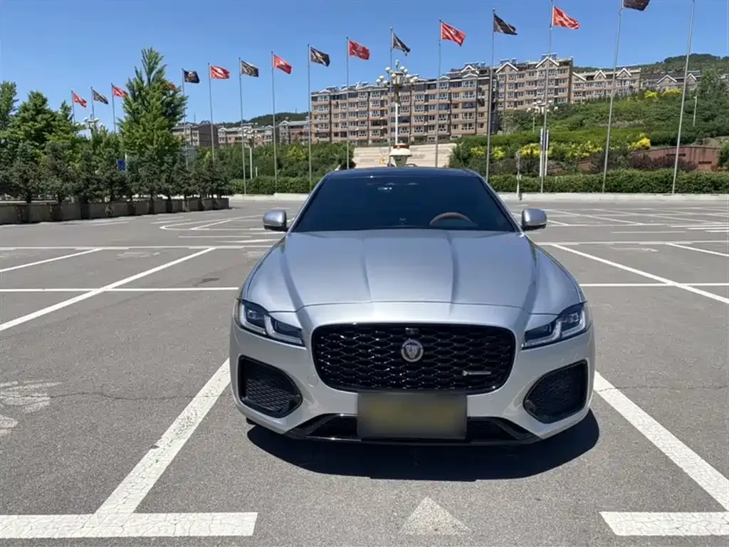 Jaguar XFL — фото 10