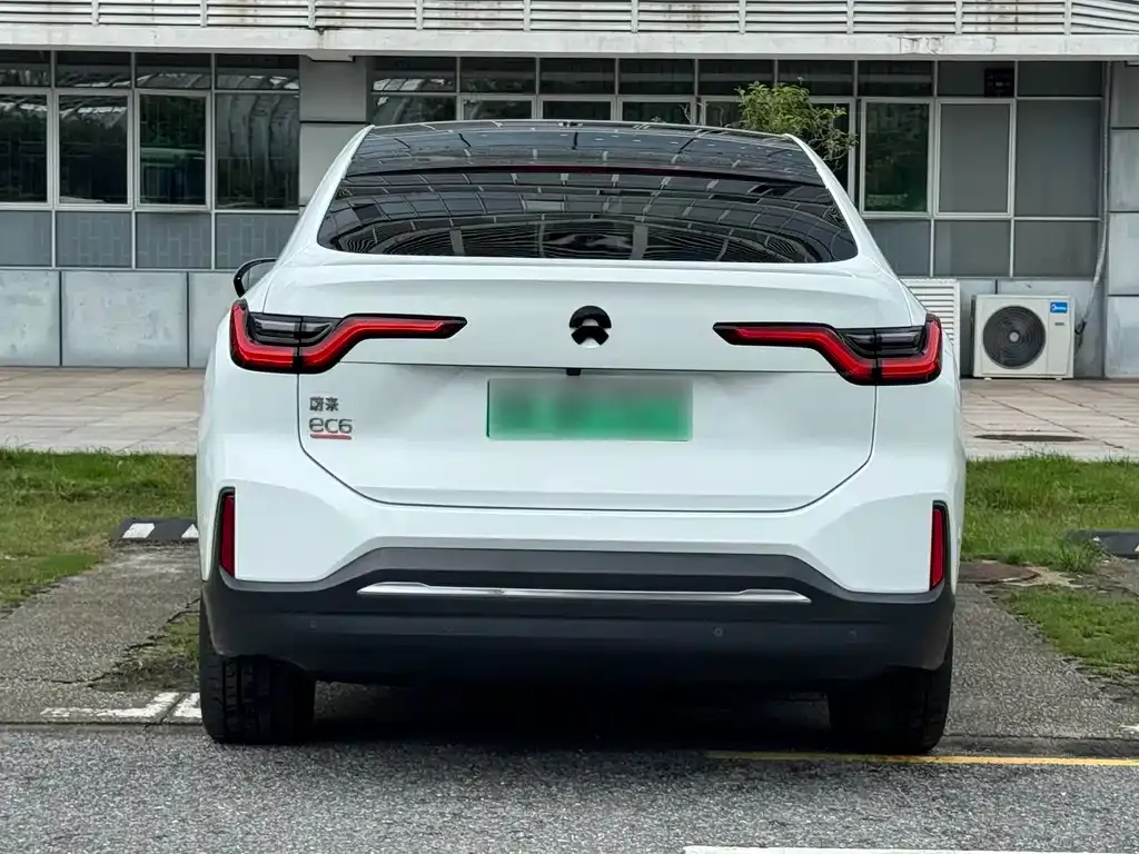 NIO EC6 — фото 7