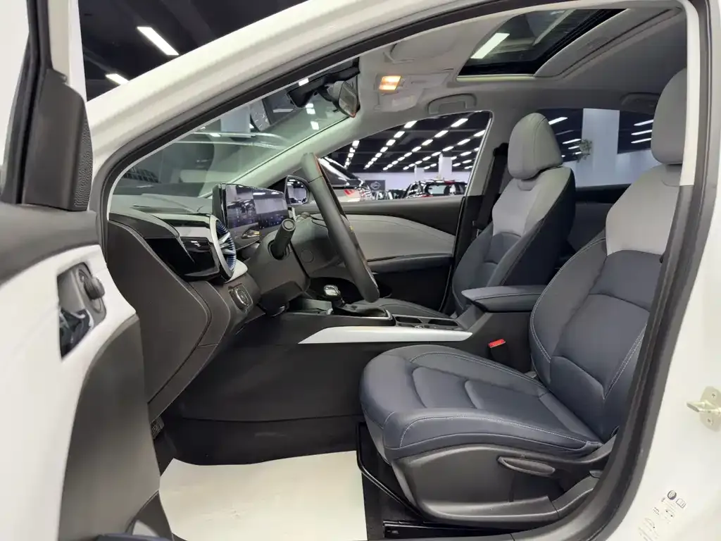 Chevrolet Monza 2023 из CN, фото 10