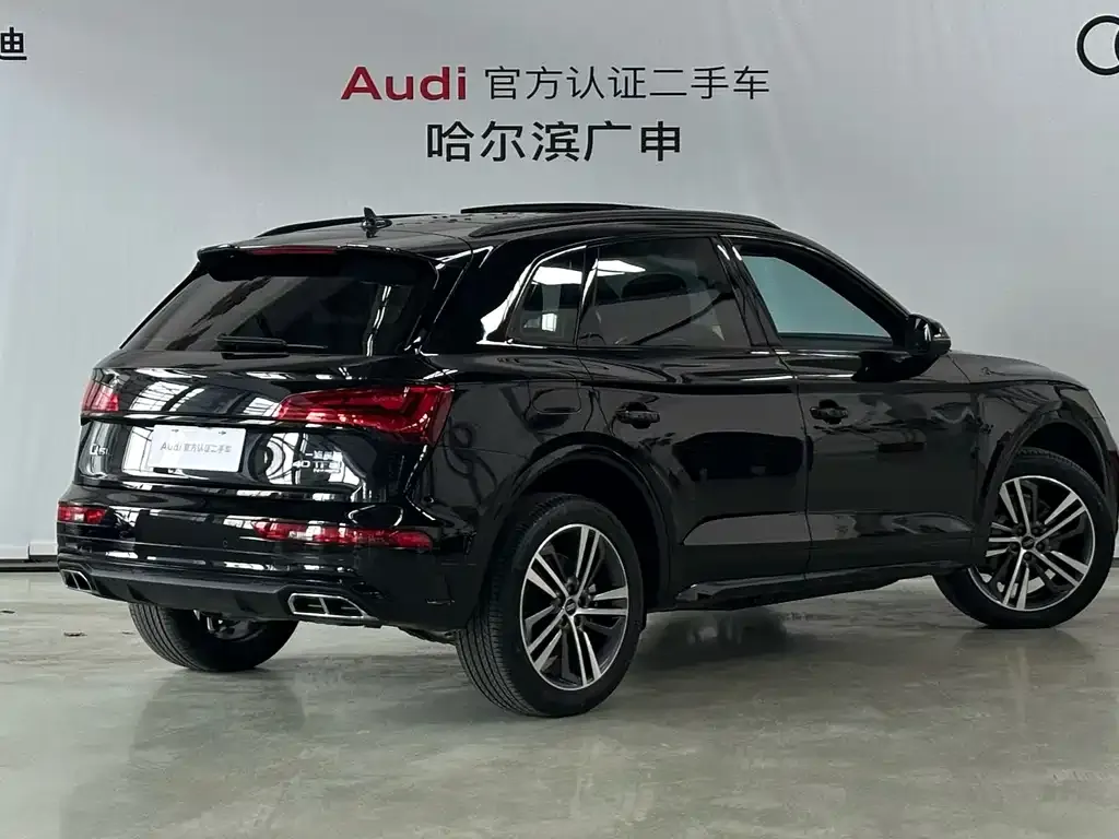Audi Q5L — фото 3