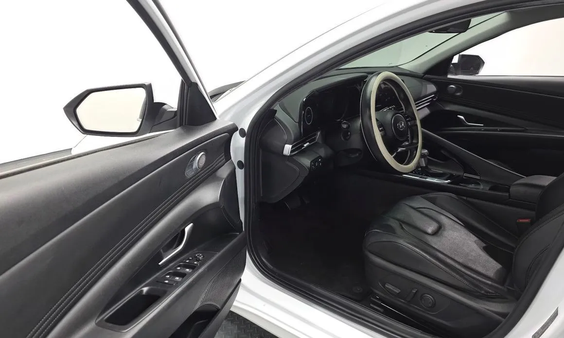 Hyundai AVANTE 2023 из KR, фото 6