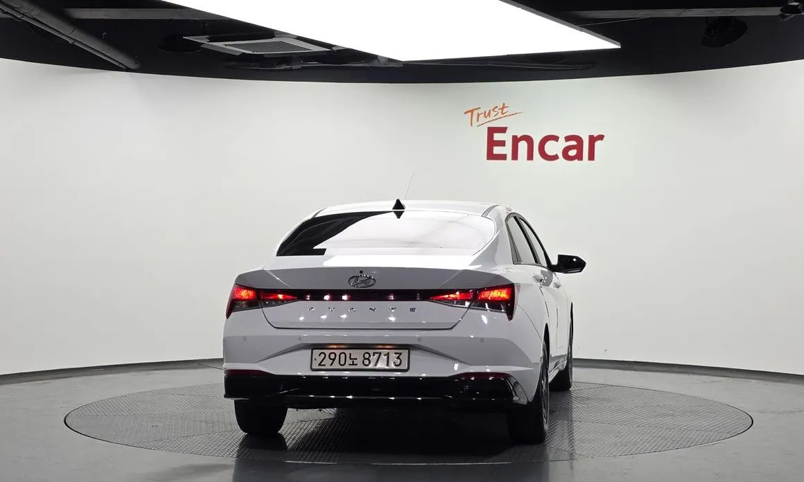 Hyundai AVANTE 2023 из KR, фото 4