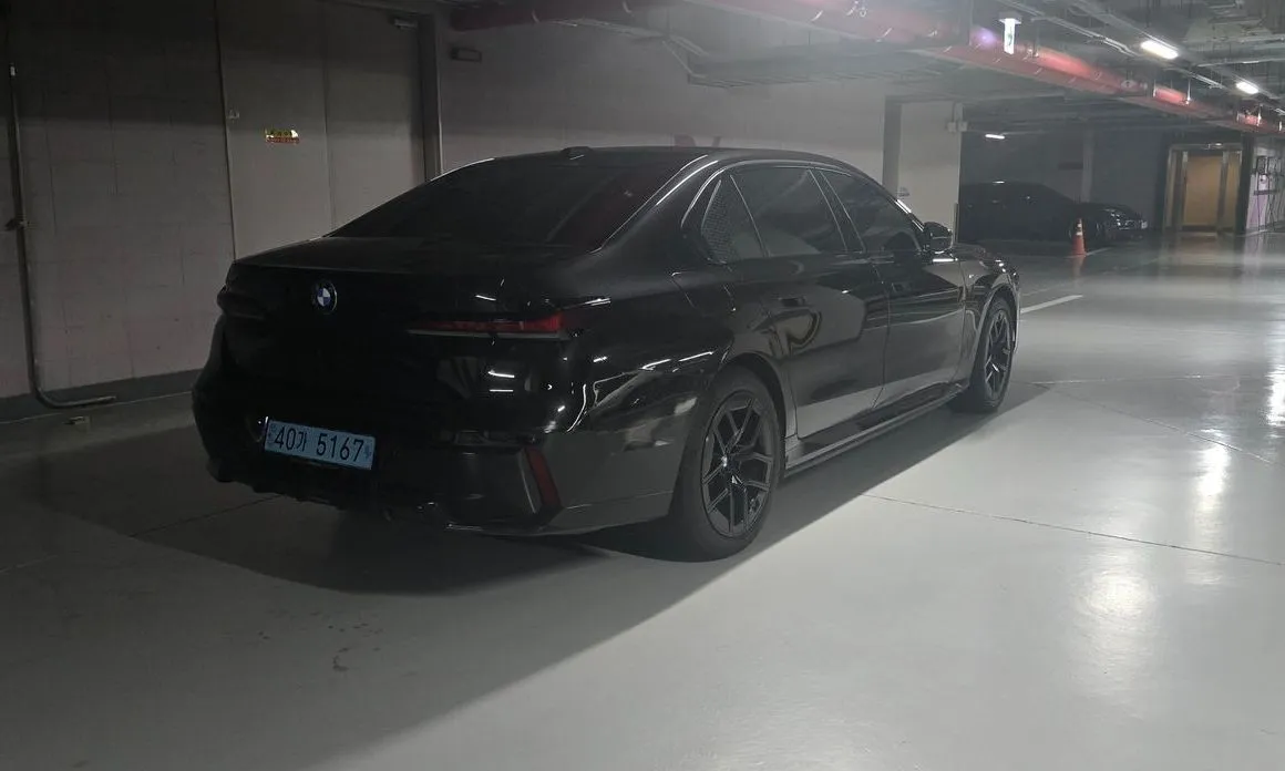 BMW i7 2024 из KR, фото 7