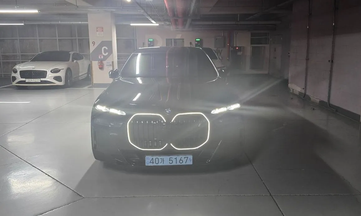 BMW i7 2024 из KR, фото 2