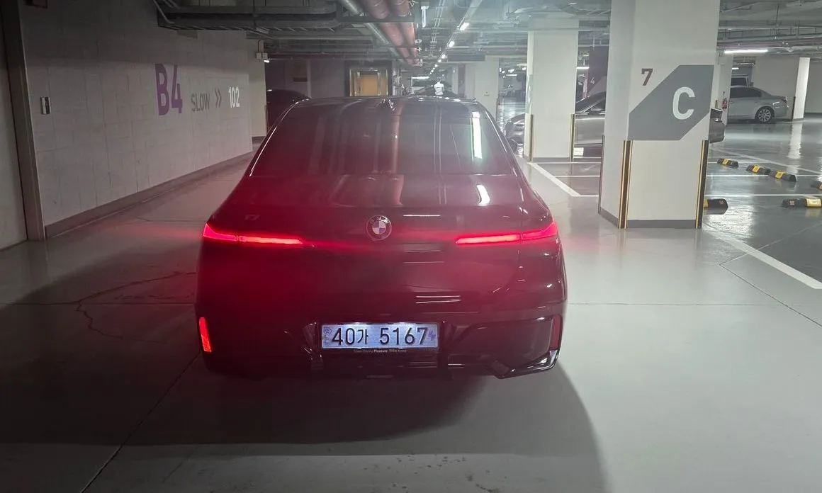 BMW i7 2024 из KR, фото 9