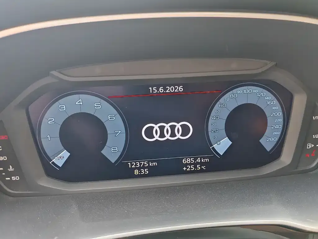 Audi Q3 — фото 2