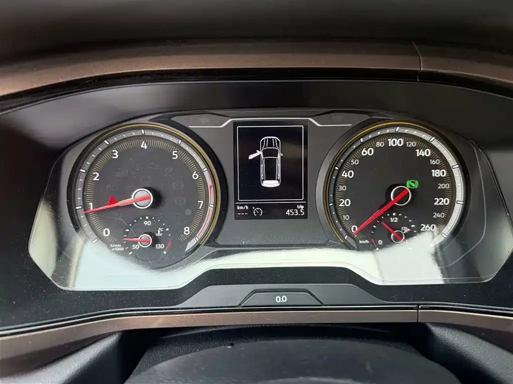 Volkswagen Tharu 2021 из CN, фото 8