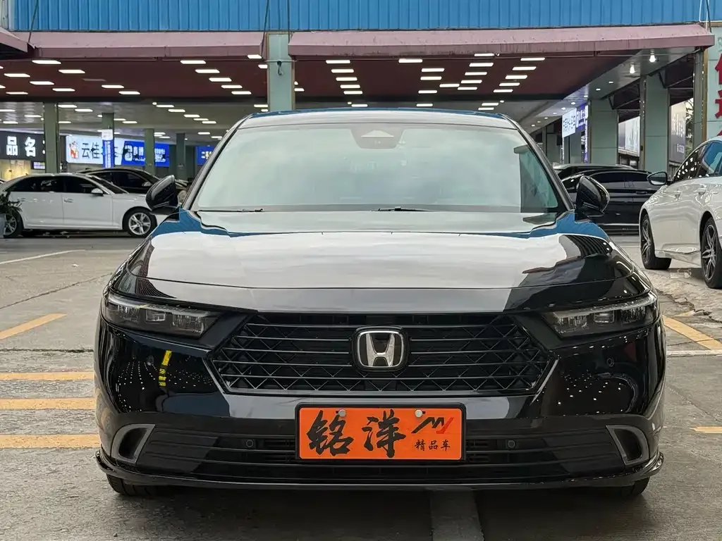 Honda Accord — фото 4