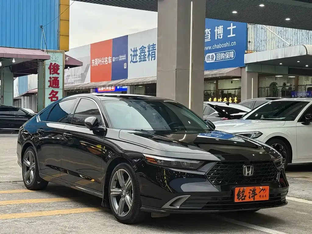Honda Accord — фото 3
