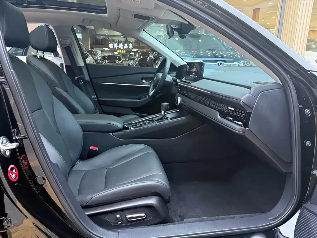 Honda Accord — фото 5