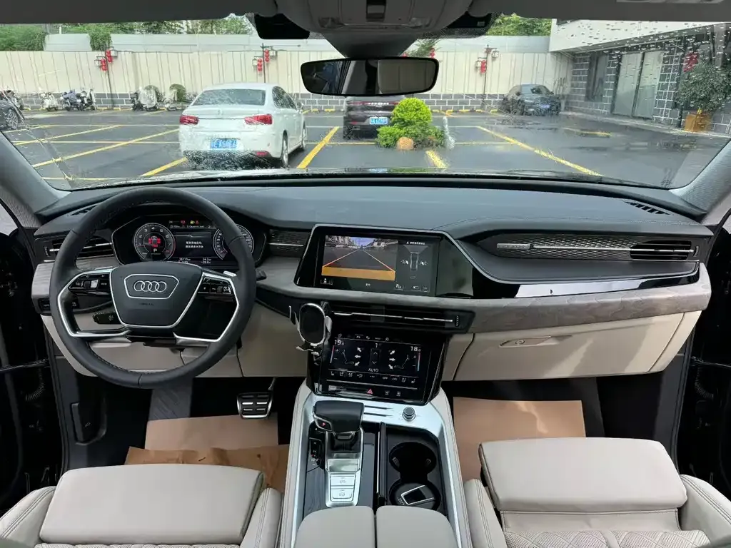 Audi Q6 2023 из CN, фото 2