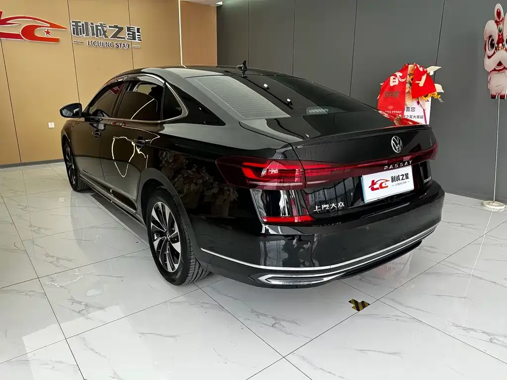 Volkswagen Passat — фото 5
