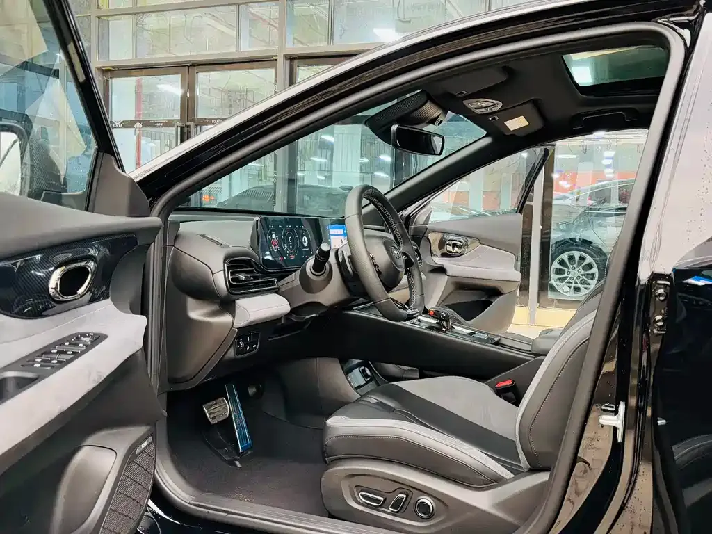 GAC Motor Shadow Leopard — фото 3