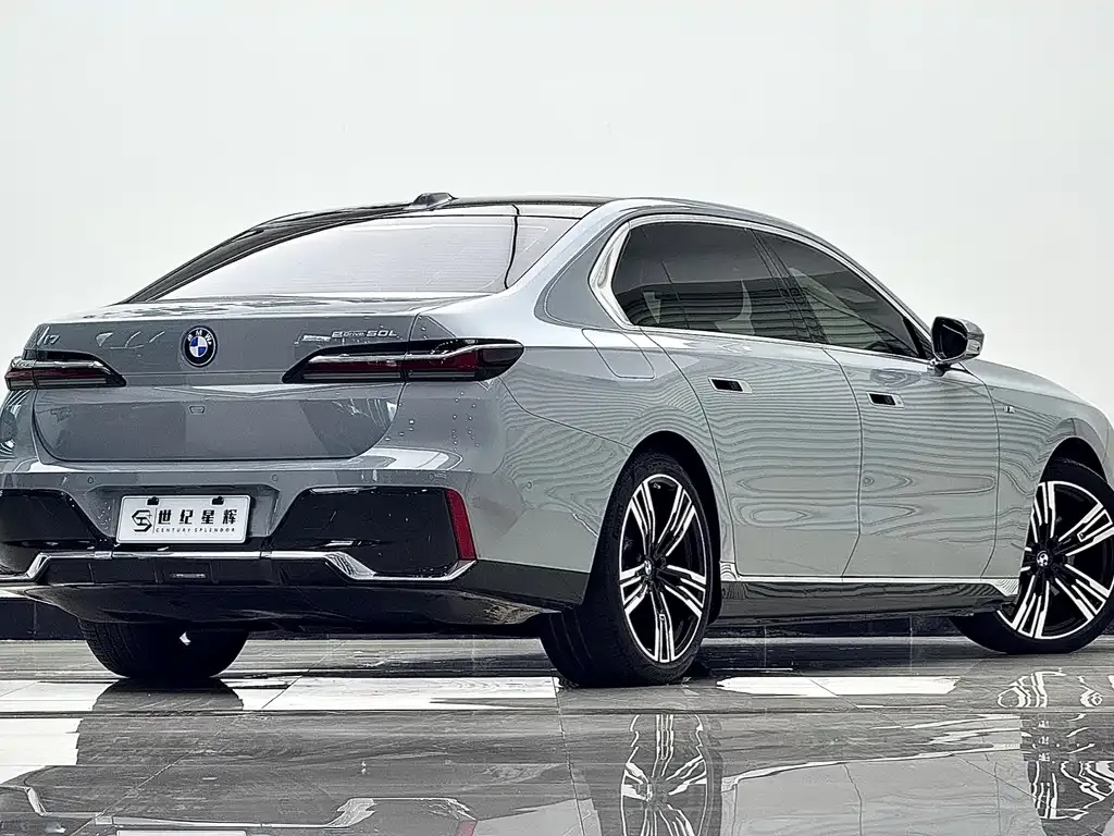 BMW i7 2023 из CN, фото 7