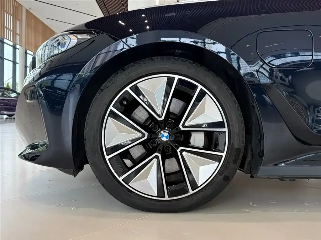 BMW i3 — фото 4