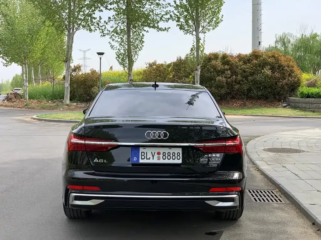 Audi A6L — фото 5