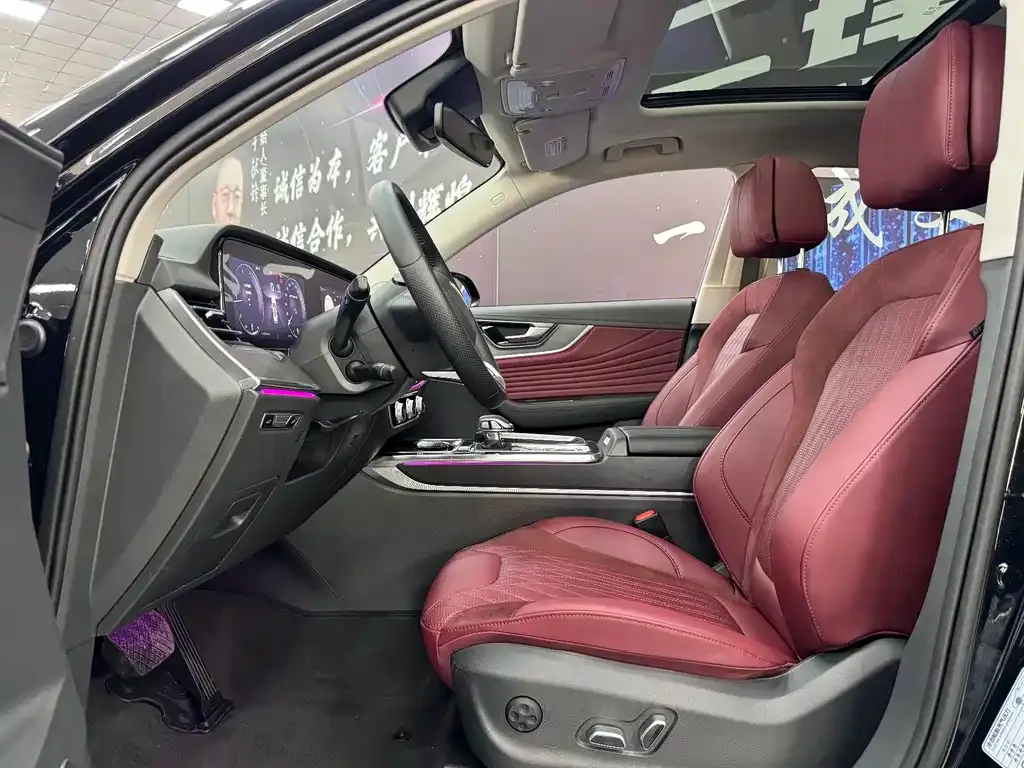 Hongqi HS5 2023 из CN, фото 8