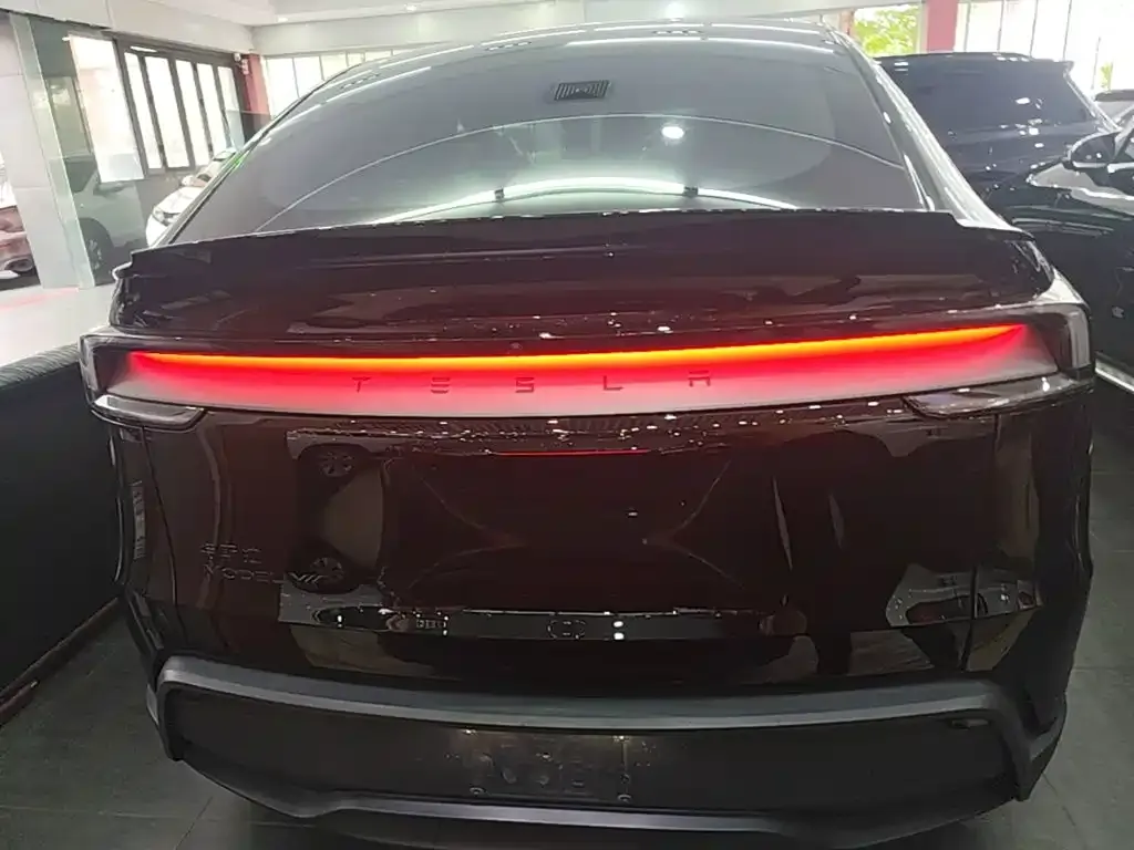 Tesla Model Y L 2026 из CN, фото 4