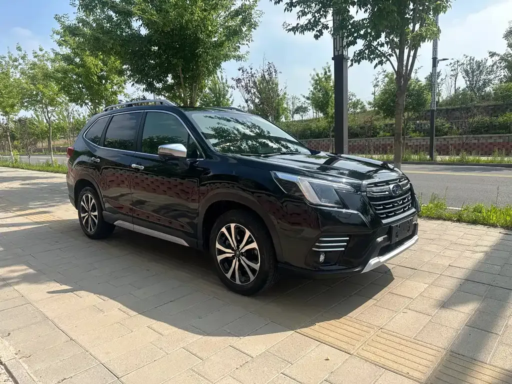 Subaru Forester — фото 8