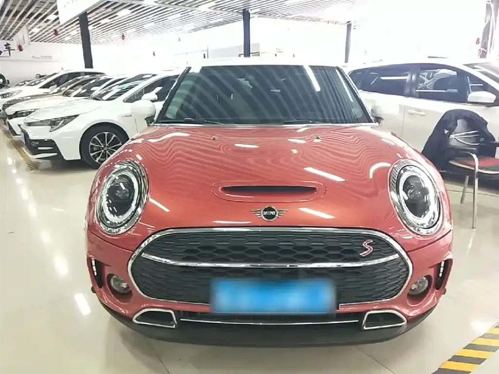 MINI Clubman — фото 2