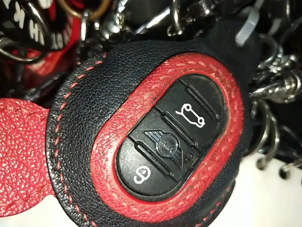 MINI Clubman — фото 7