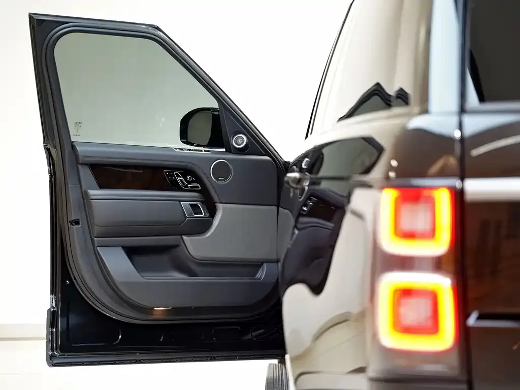 Land Rover Range Rover 2021 из CN, фото 3