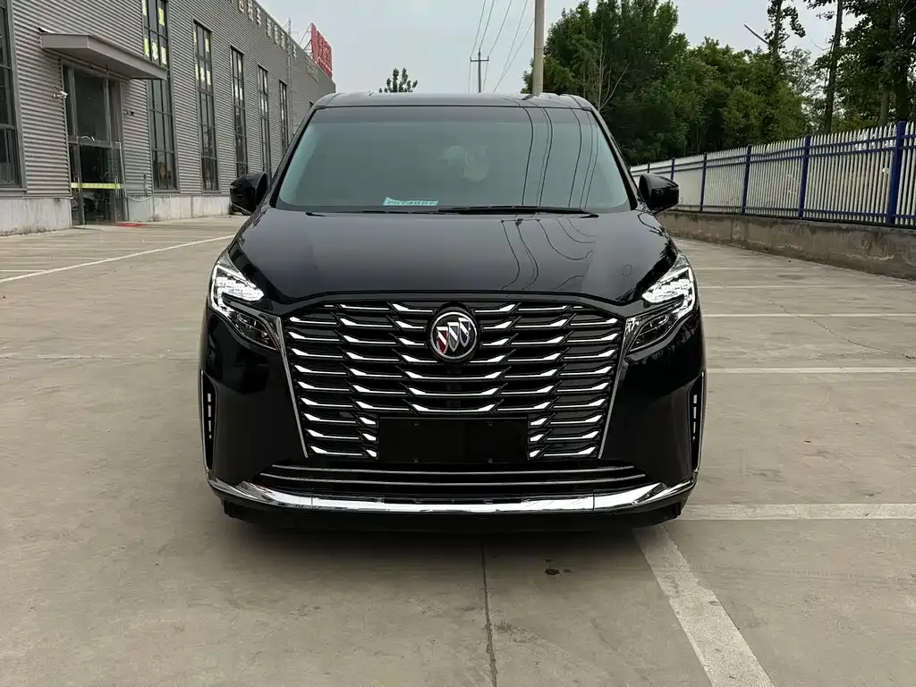 Buick GL8 2023 из CN, фото 3