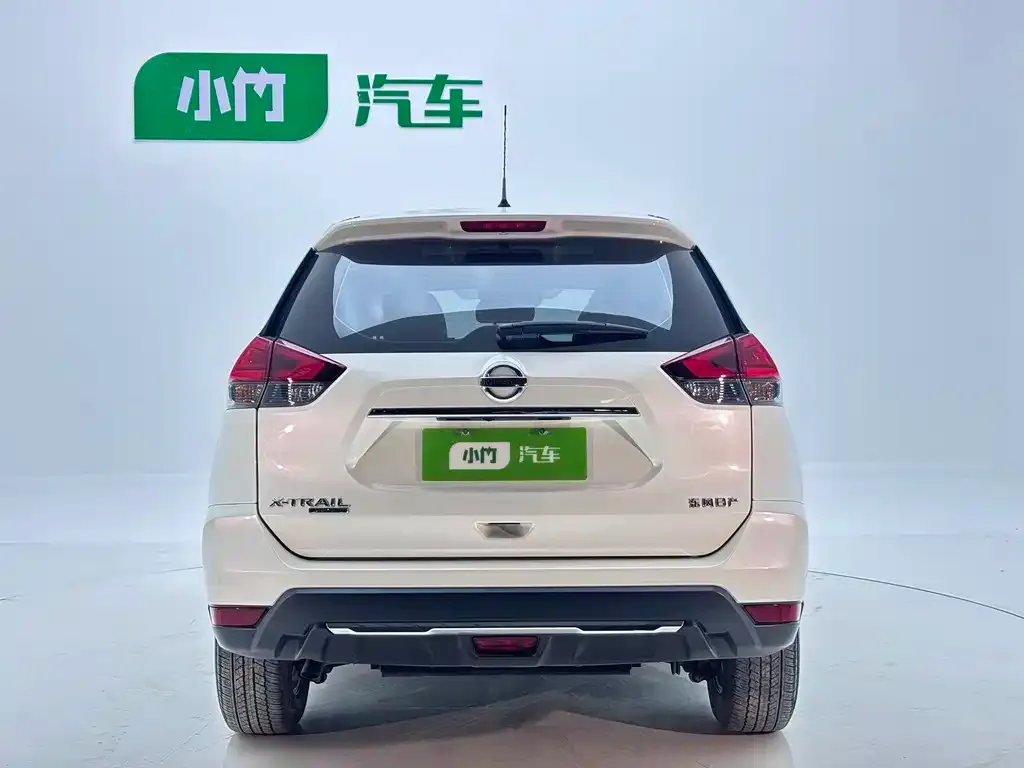 Nissan X-Trail — фото 8