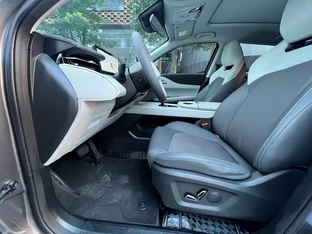 Changan UNI-Z 2024 из CN, фото 8