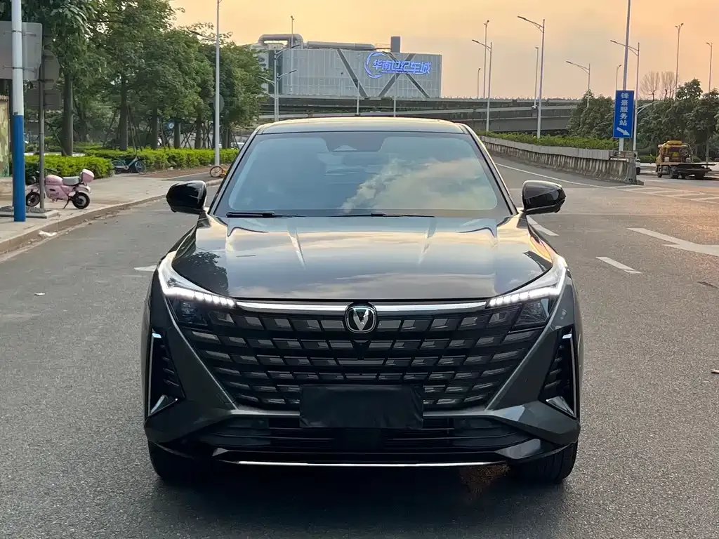 Changan UNI-Z 2024 из CN, фото 2